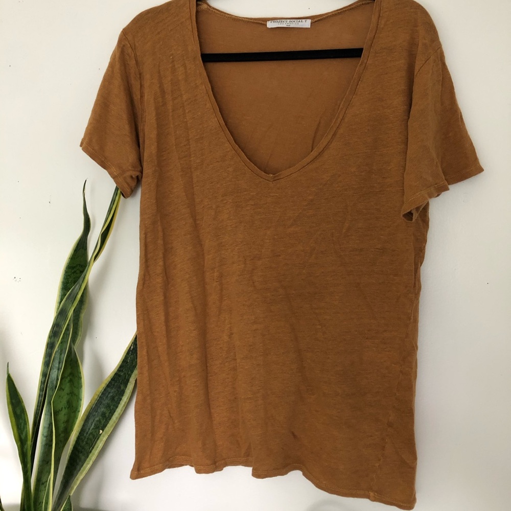 Project social T Gold deep V